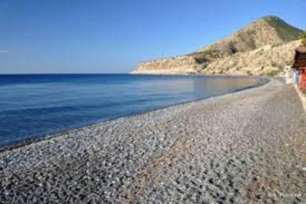 Estia Κατάλυμα Στο Μύρτος Luaran gambar